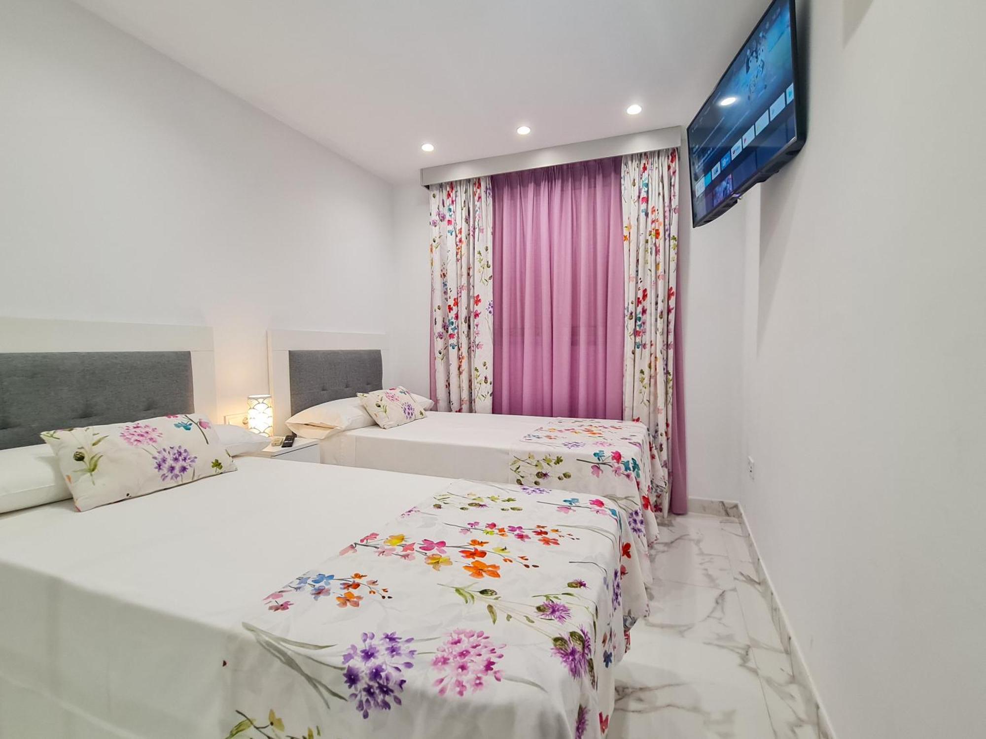 Apartamento Edificio Astoria Benidorm Eksteriør bilde