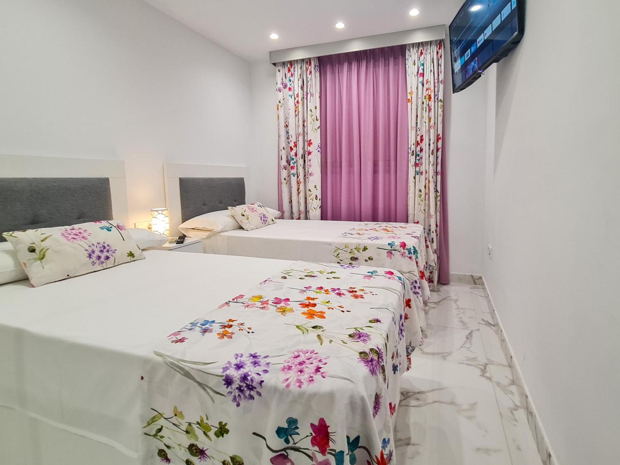 Apartamento Edificio Astoria Benidorm Eksteriør bilde